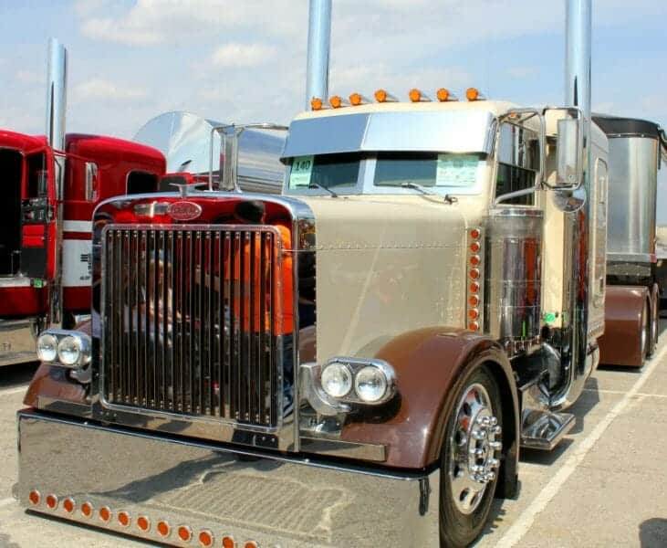 Big Rigs Show Trucks Photo Collection: Custom Ultra Cool Rides